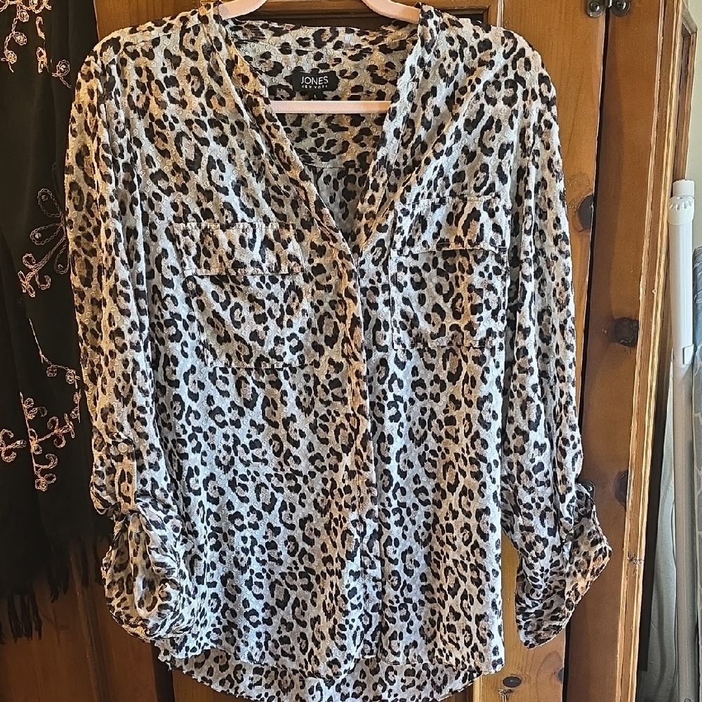 Jones New York Leopard Print Women's Top Size L